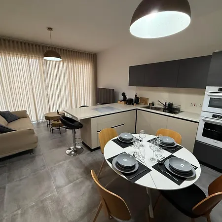Serenita - Seaview Penthouse * Marsaskala