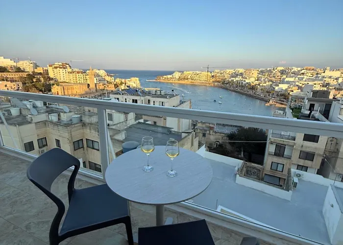 Serenita - Seaview Penthouse アパート マルサスカーラ